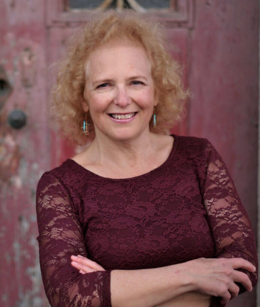 Author Jeannine Johnson Maia